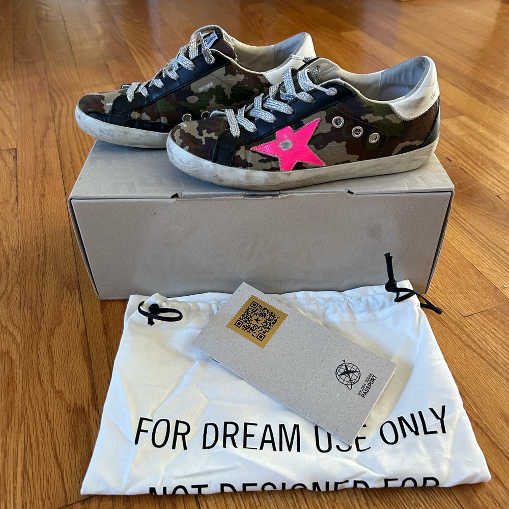 Camo Golden Goose size 36 Excellent condition